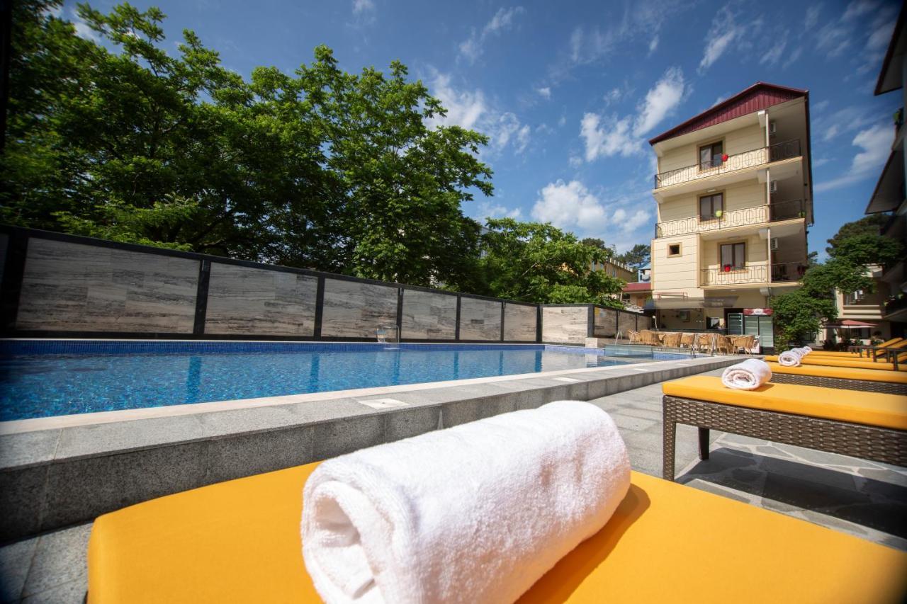 Hotel Chveni Ezo コブレチ エクステリア 写真