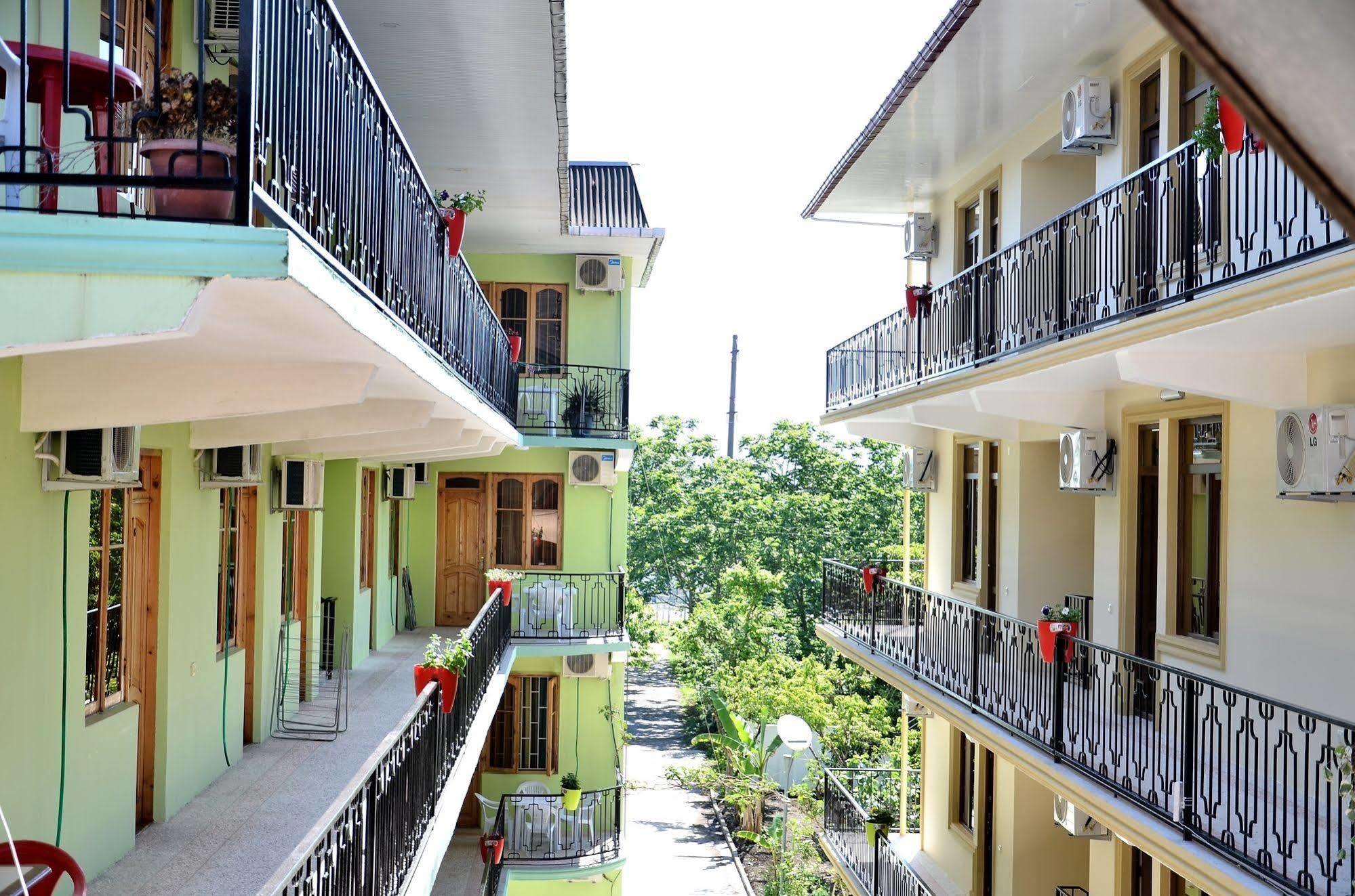 Hotel Chveni Ezo コブレチ エクステリア 写真